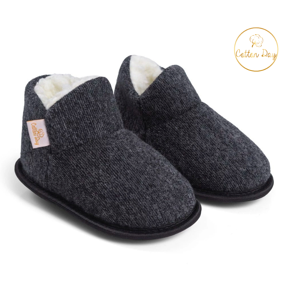 Pantufa Meninas e Meninos Sapatinho Botinha Infantil em Pele Quentinha Antiderrapante Bebê